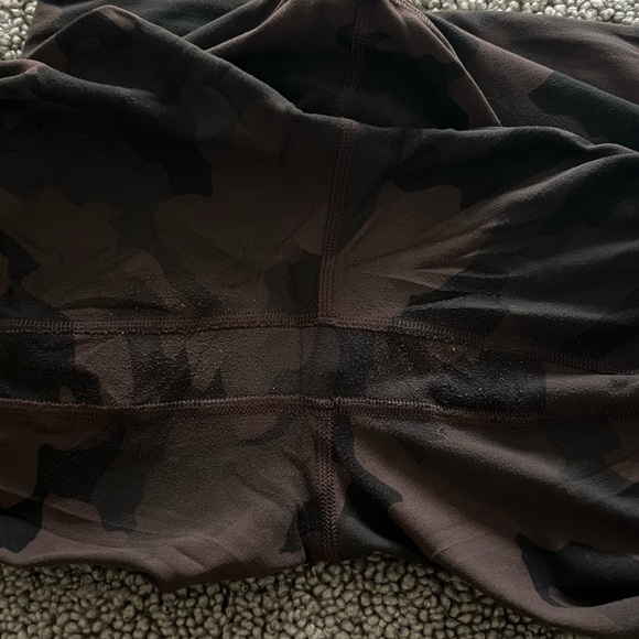 Lululemon Align Leggings. - Picture 4 of 4